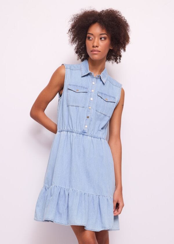 Abito da donna con taschini e bottoni Gaudì Jeans