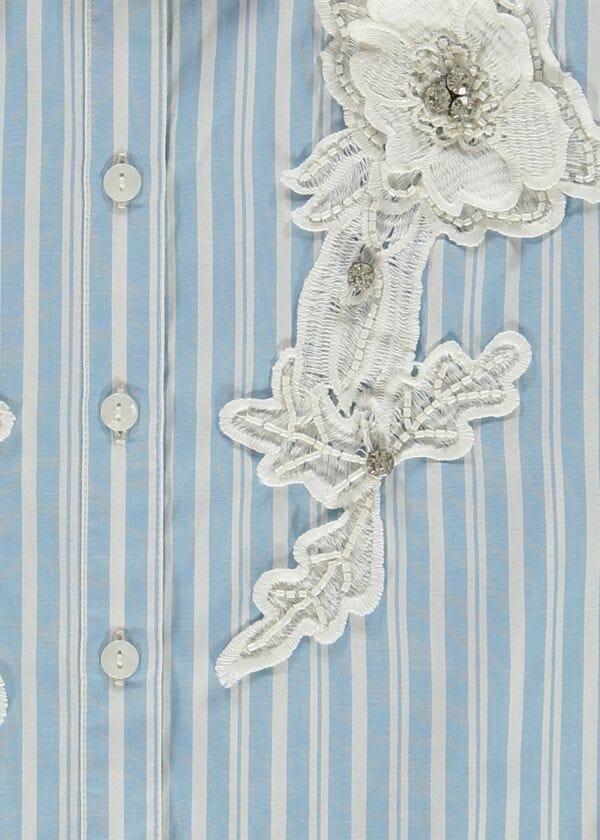 Camicia da donna con maniche corte