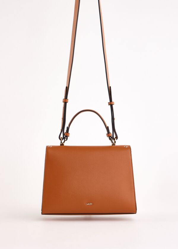 Sac à bandoulière marron en matière synthétique