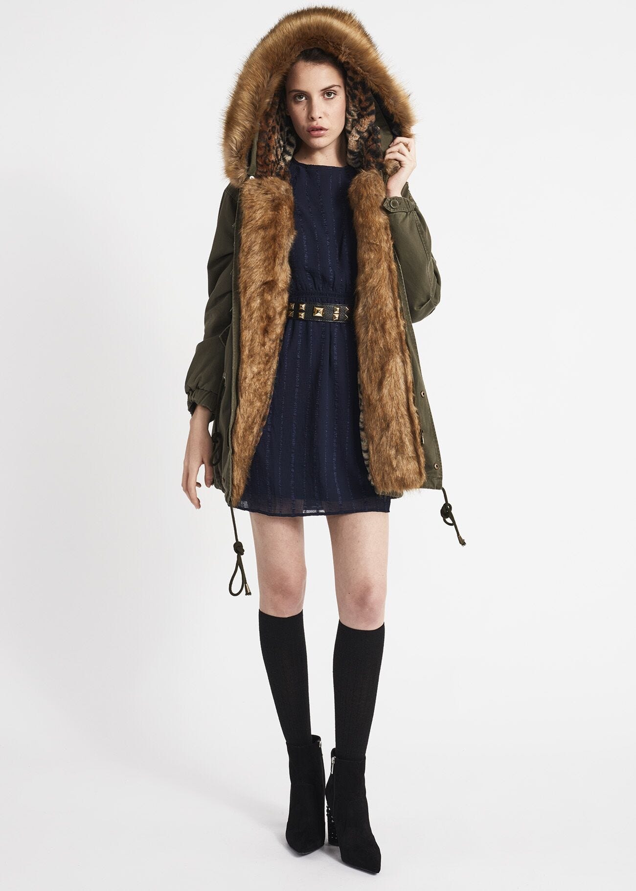 Parka con cappuccio e borchie