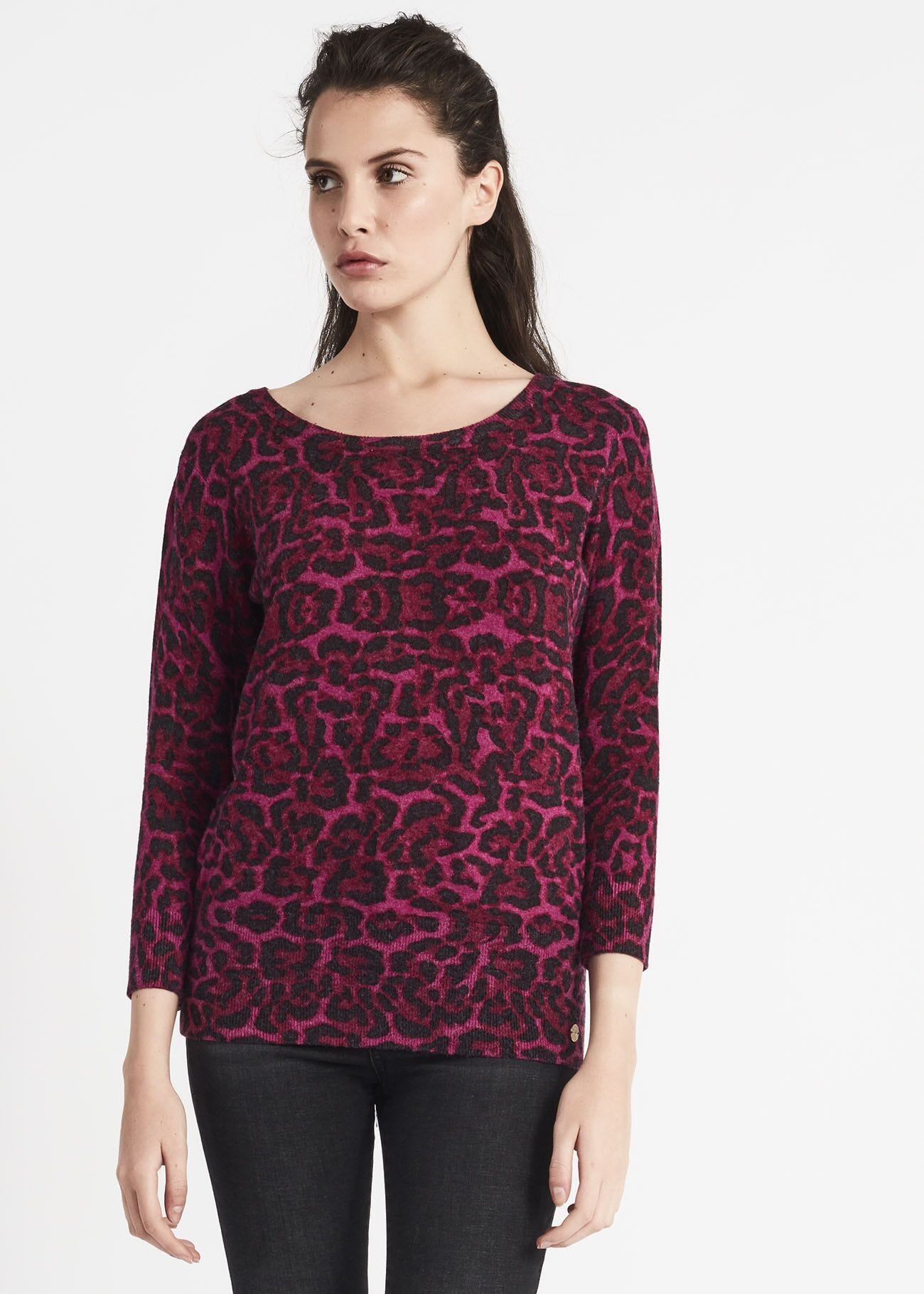 Pull animalier crois&eacute; dans le dos