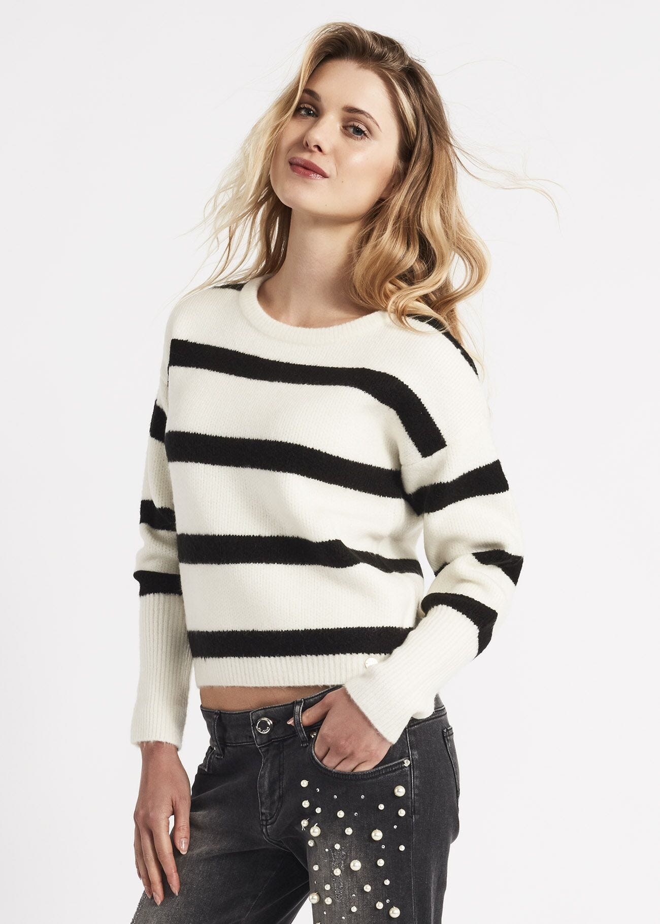 Boxy jumper with jacquard stripes