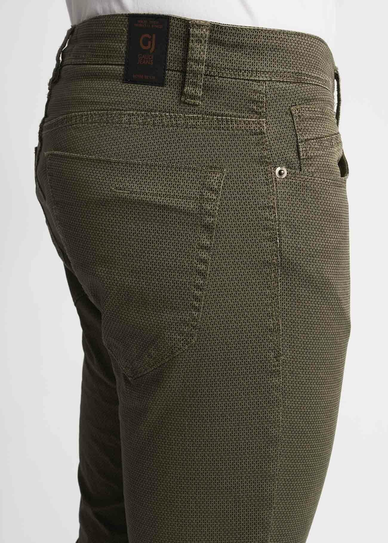 Jeans in woven gabardine