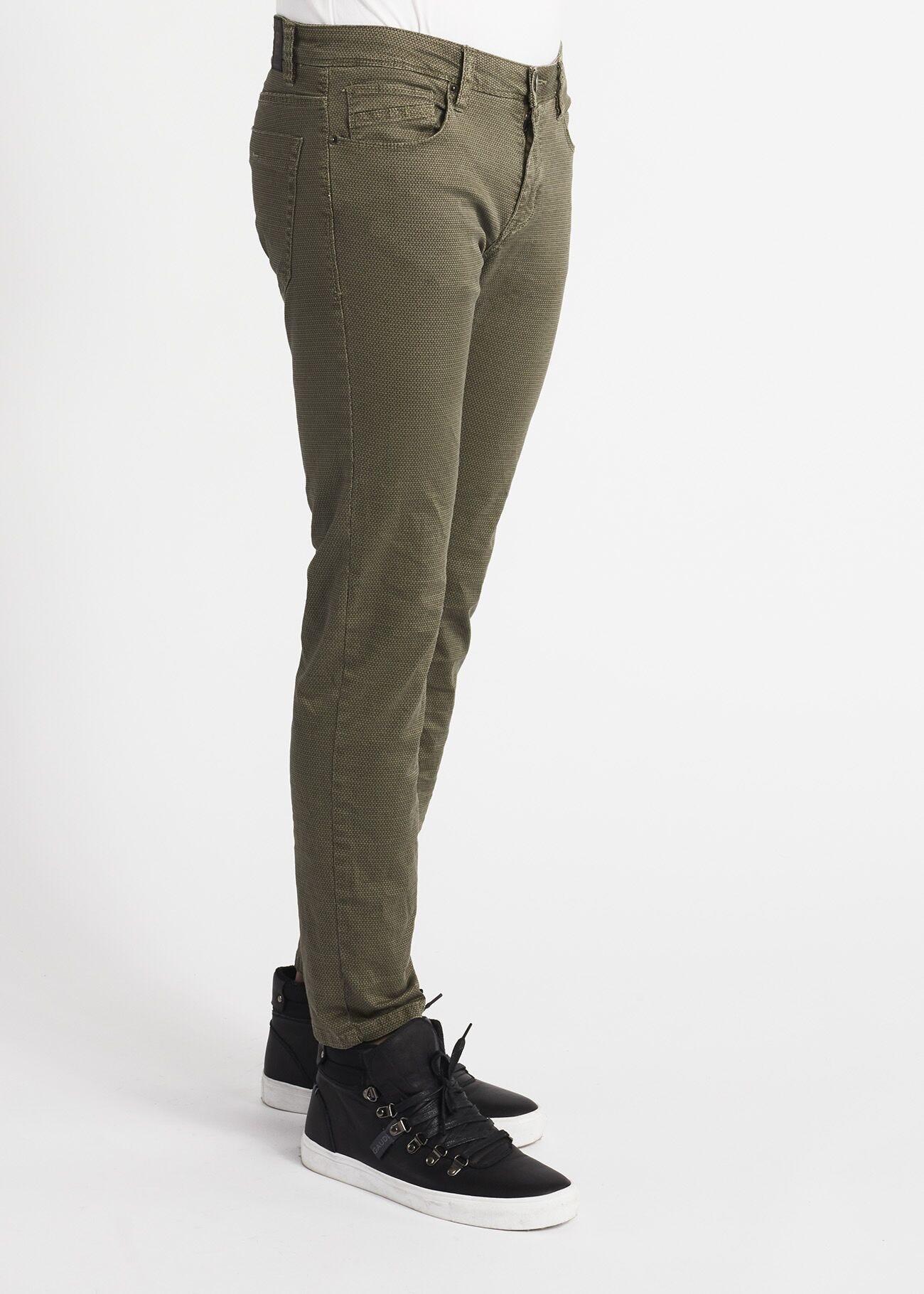 Jeans in woven gabardine