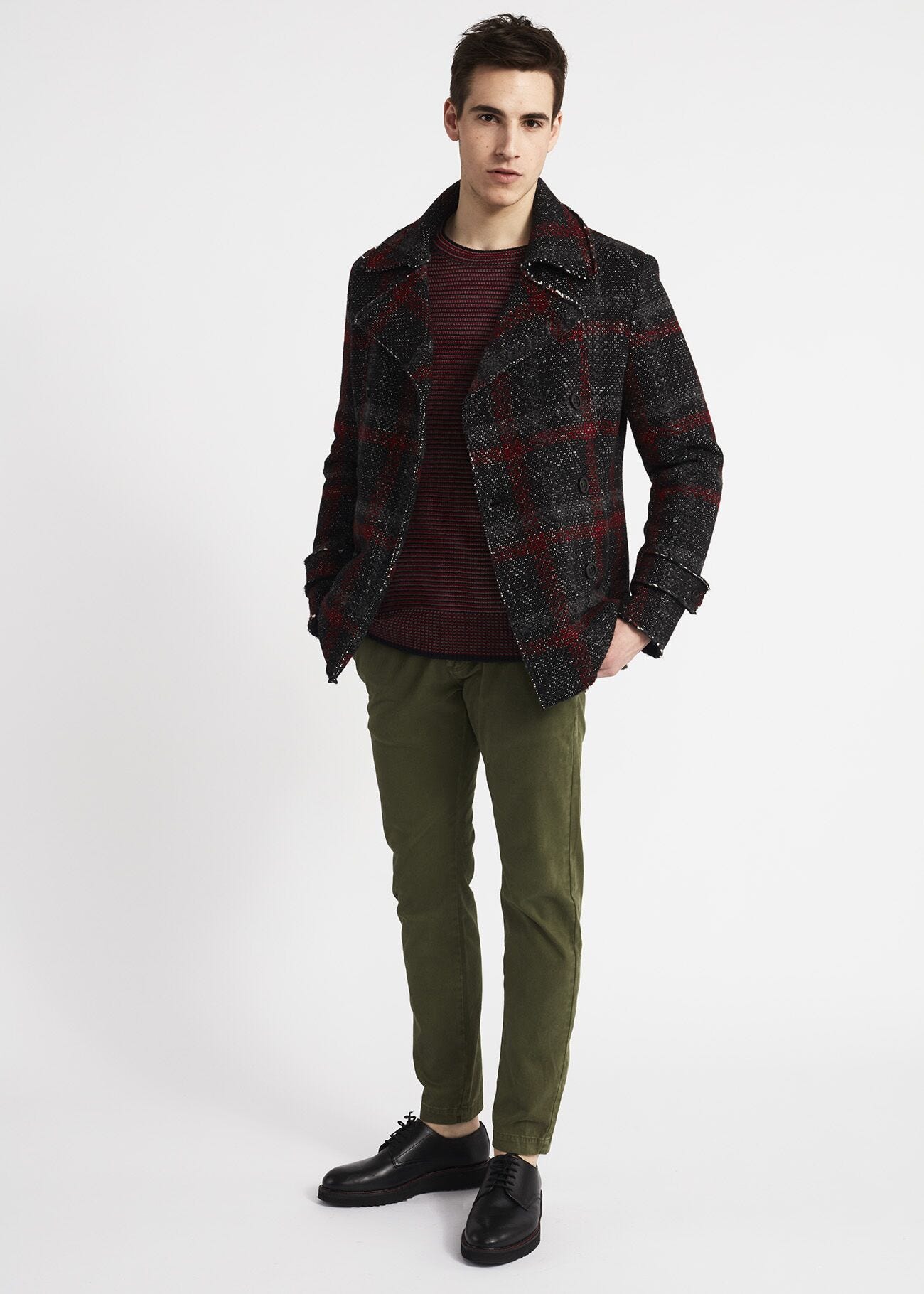 Crew neck jumper with horizontal ribbing