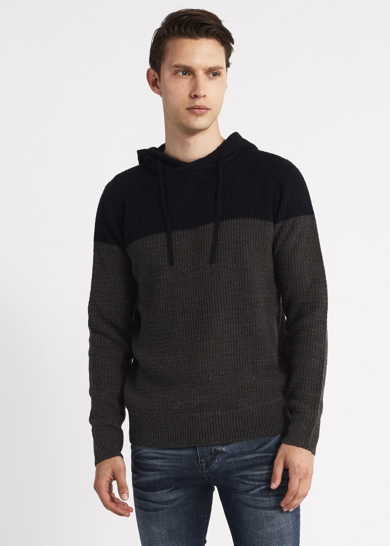 Jumper with hood and drawstring