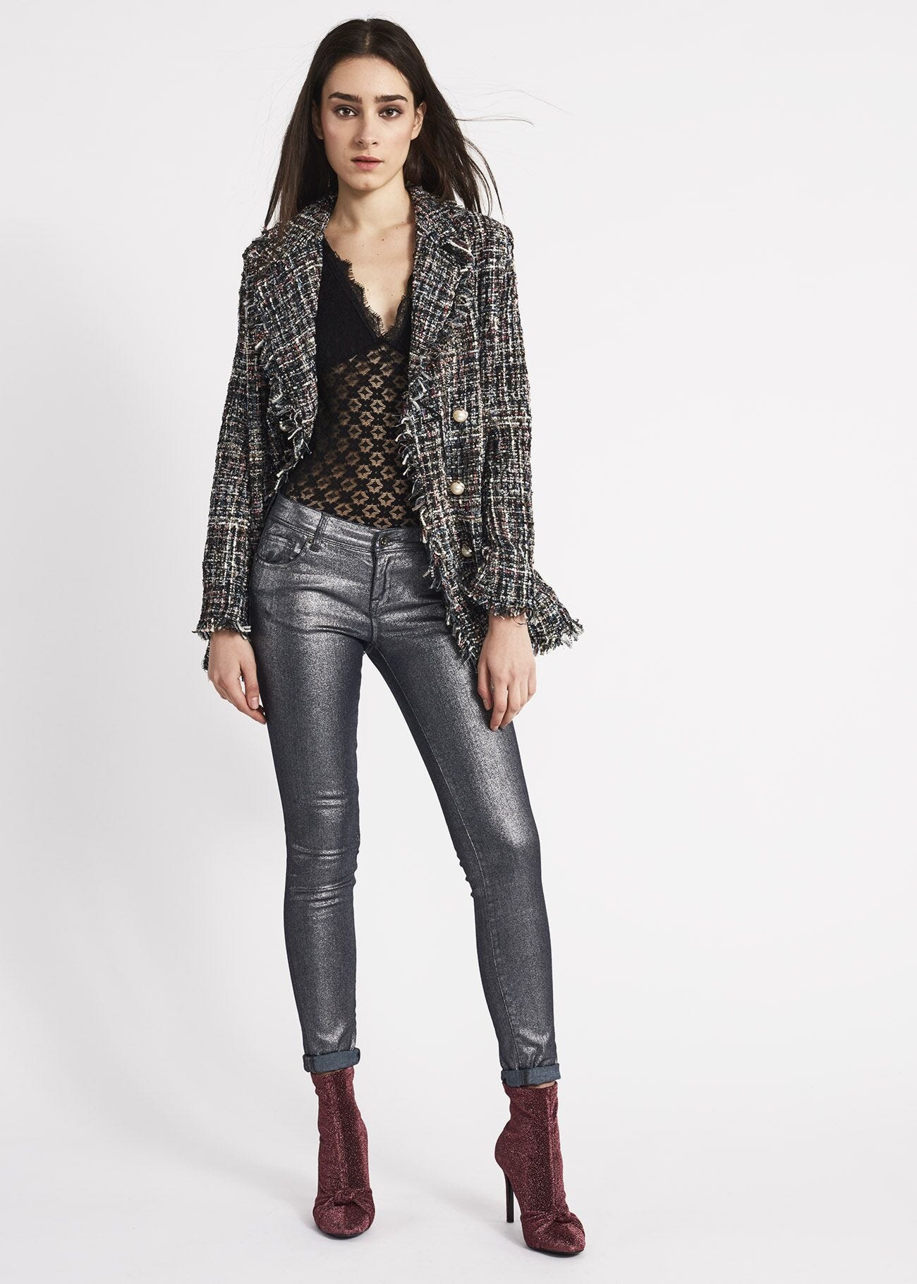Double-breasted jacket with fringed hems