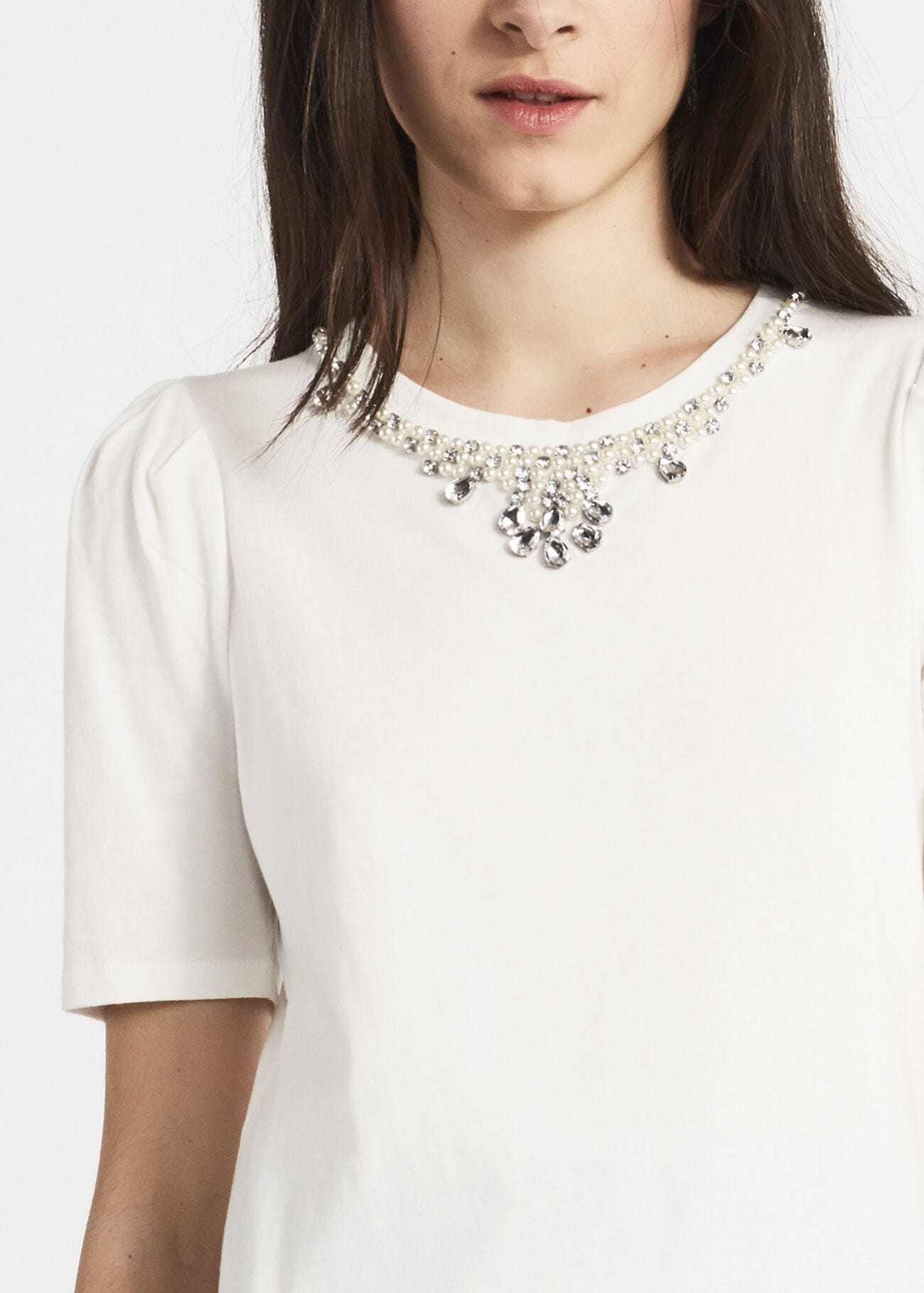 T-shirt with puff sleeves