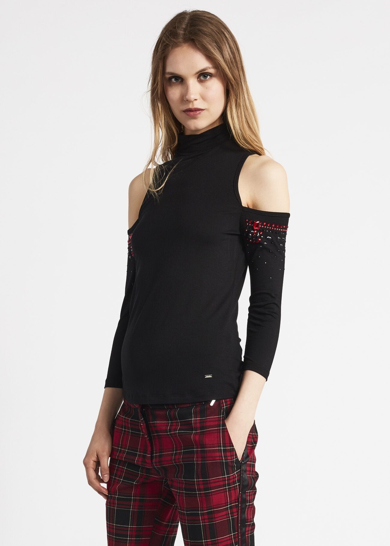 T-shirt con dettagli cut out
