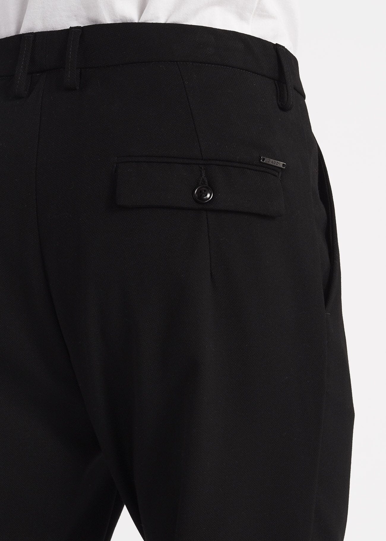 Chinos with pleats