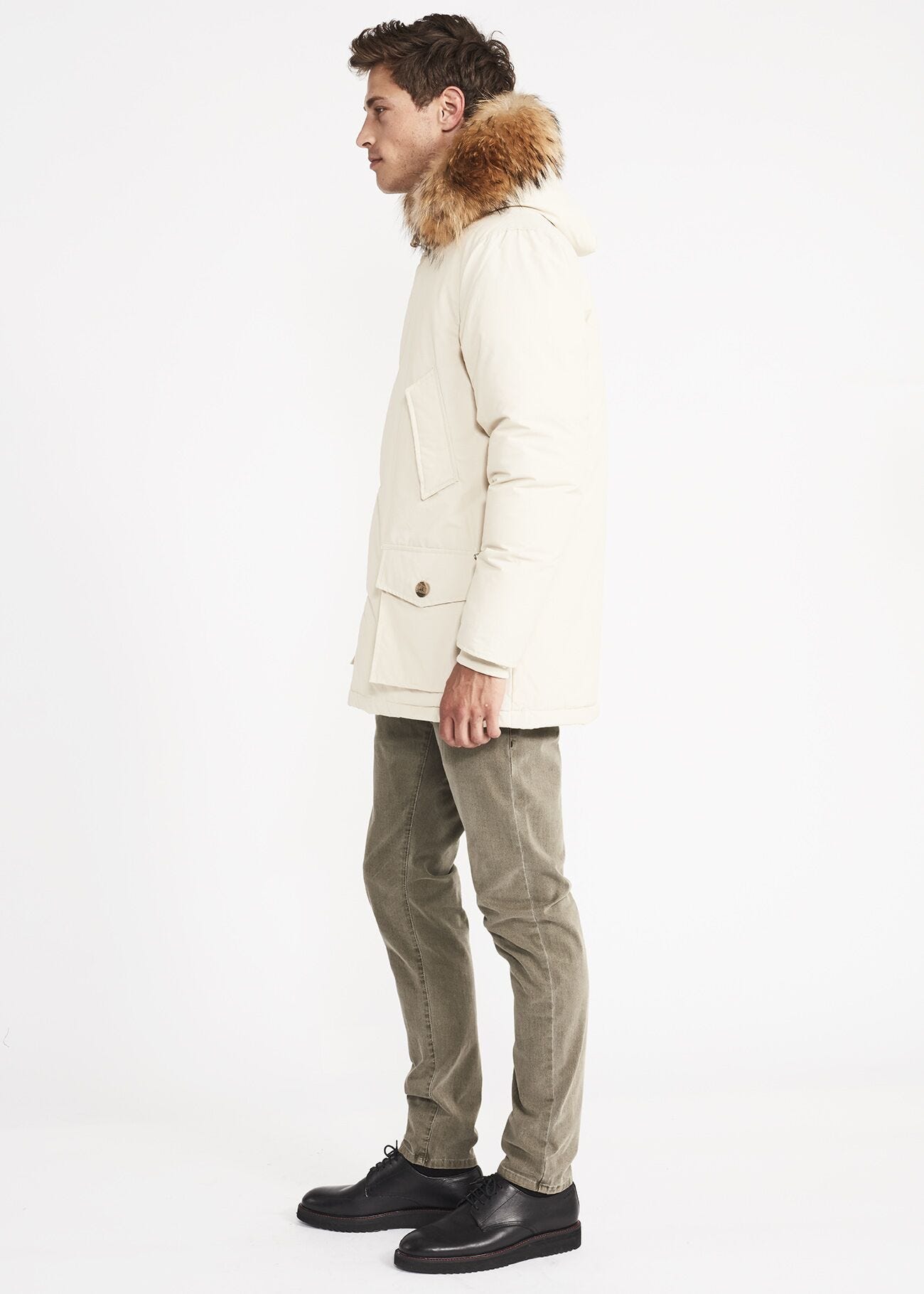 Parka with hood and pockets