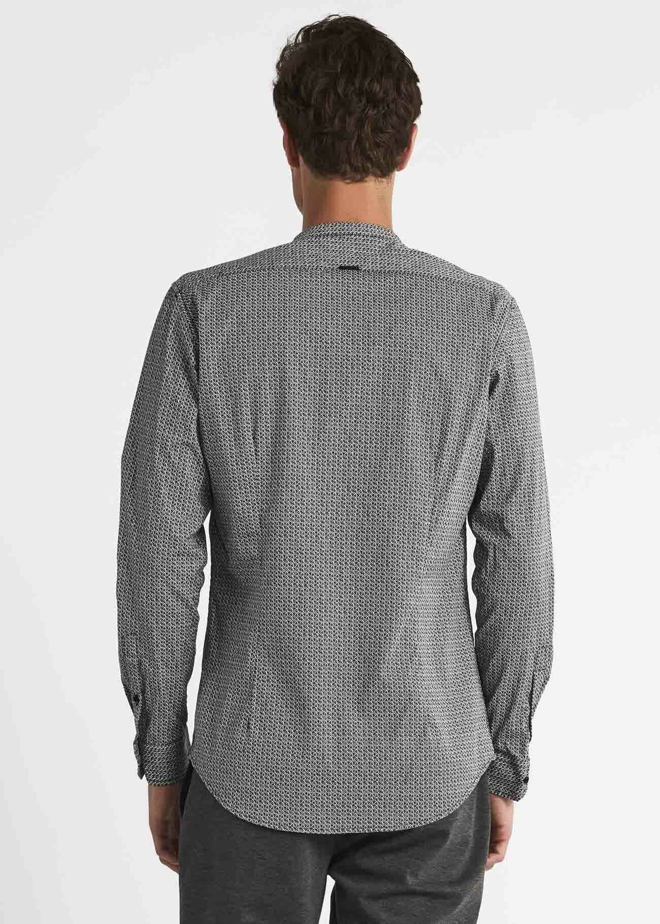 Mandarin shirt with geometric motif
