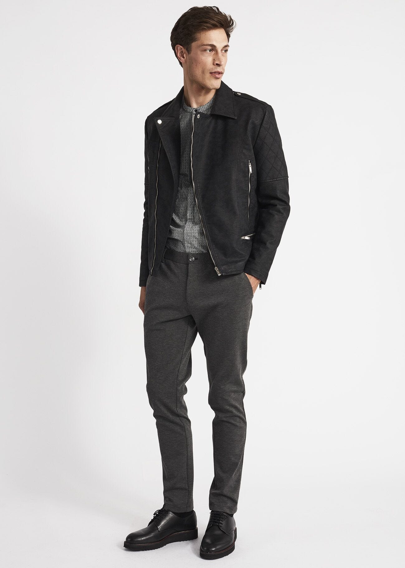 Mandarin shirt with geometric motif