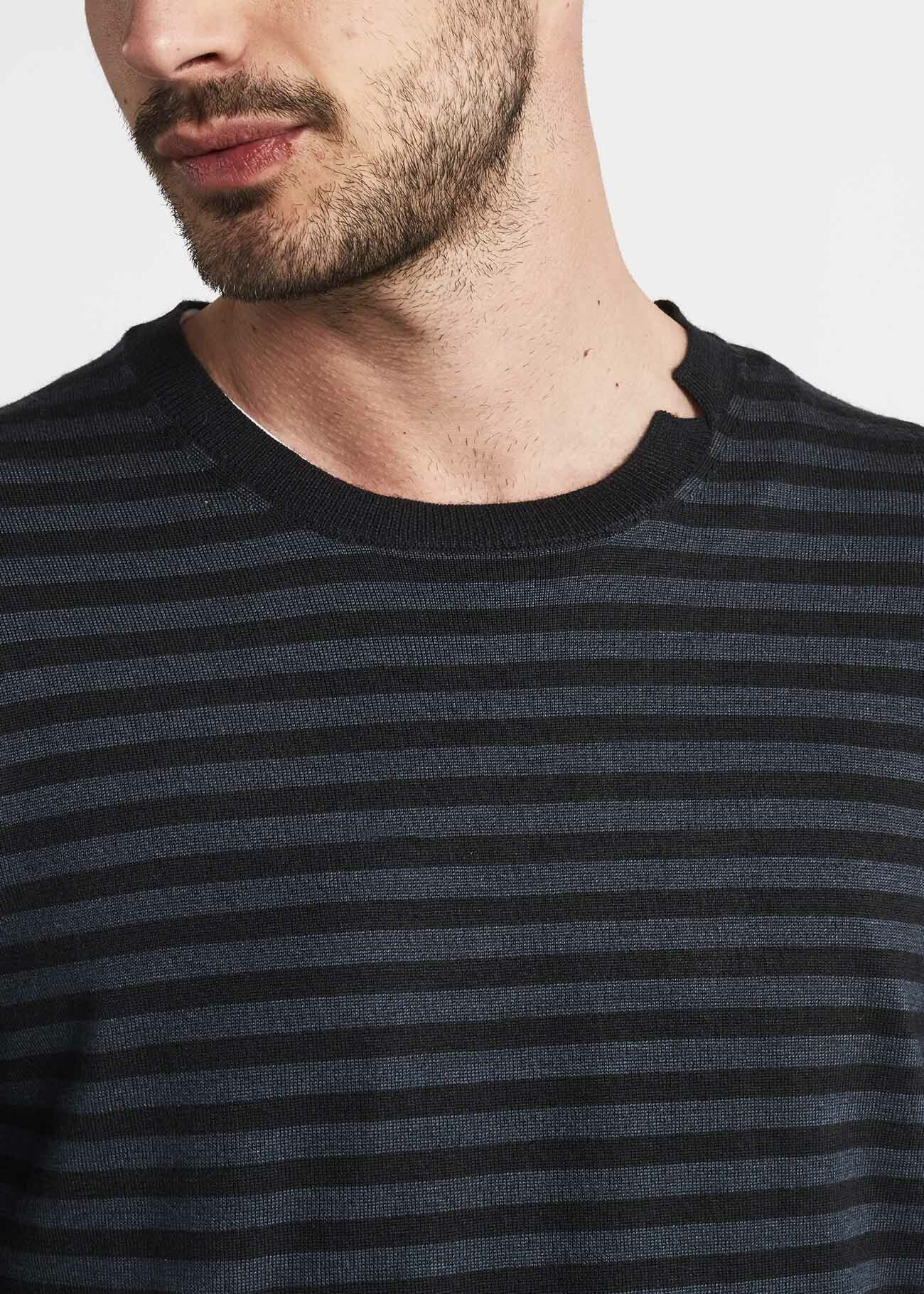 Maglia girocollo a righe