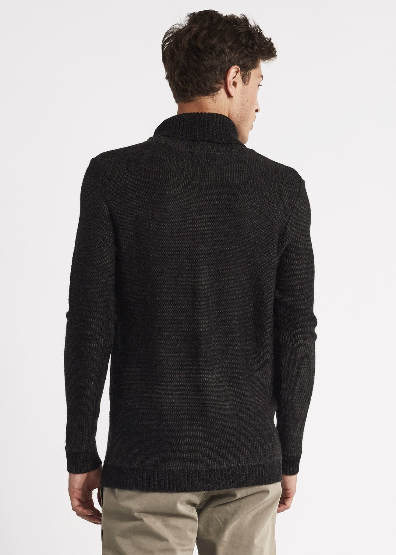 Maglia dolcevita con bordi a costine