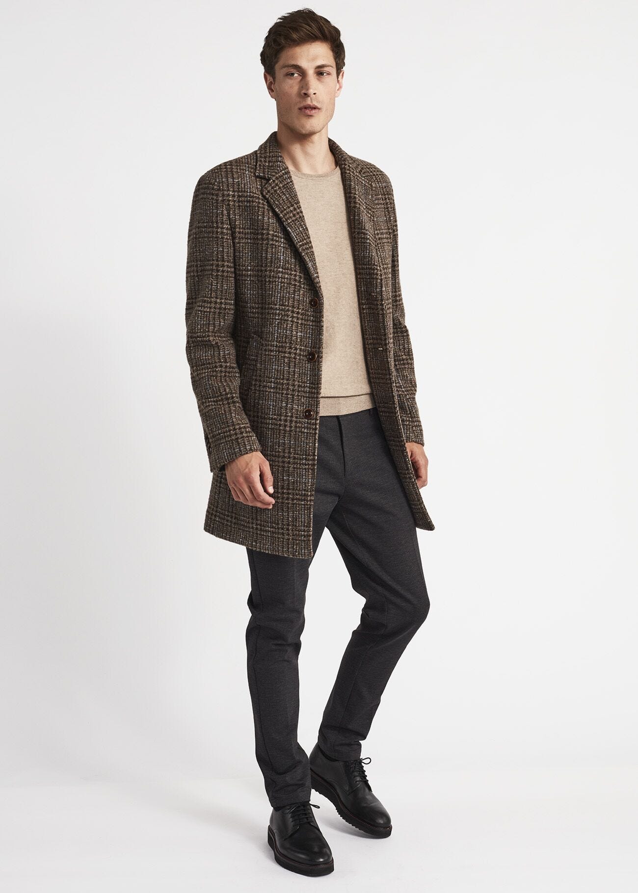 Crew neck jumper with buttons