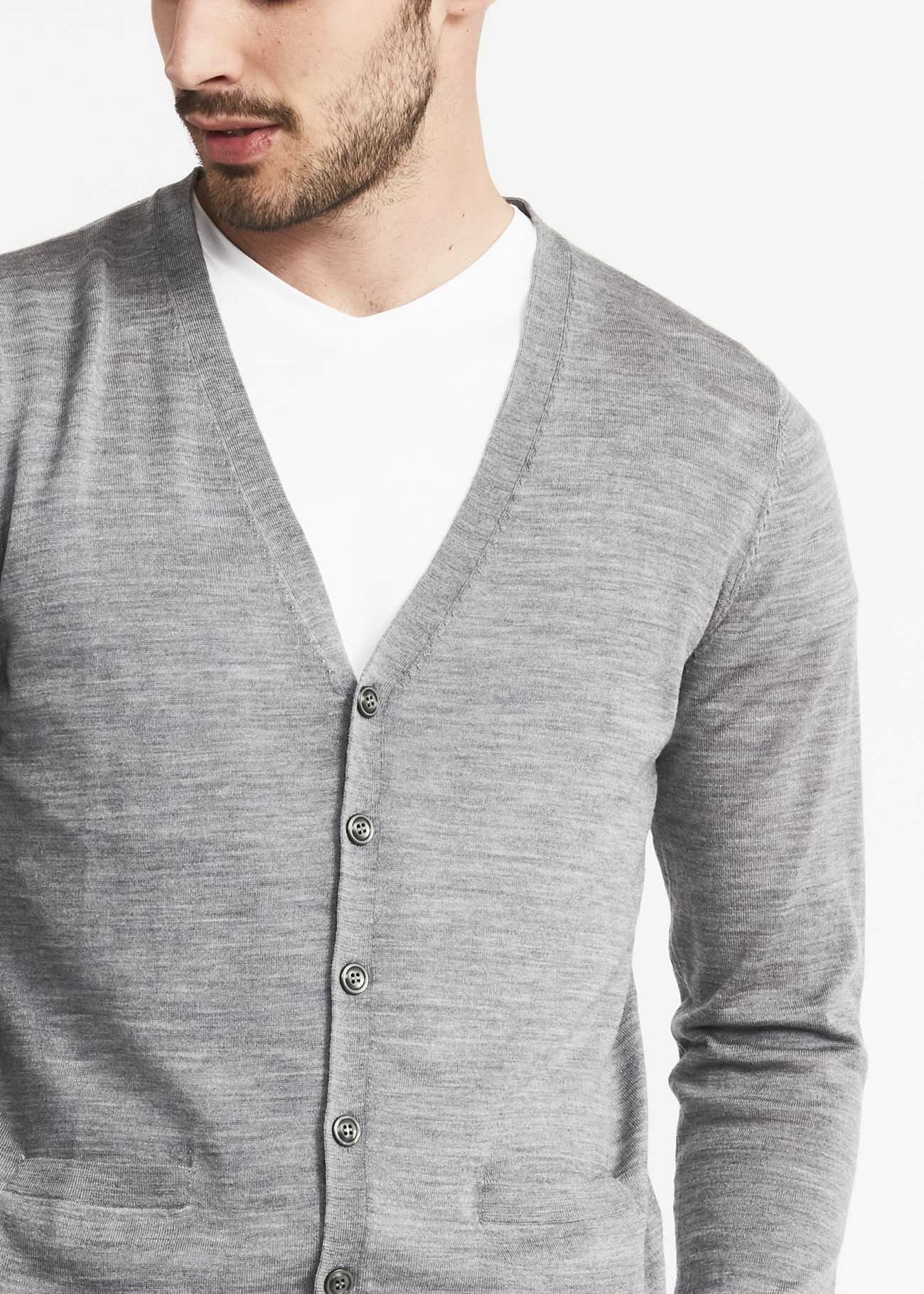 Cardigan in plain knit wool