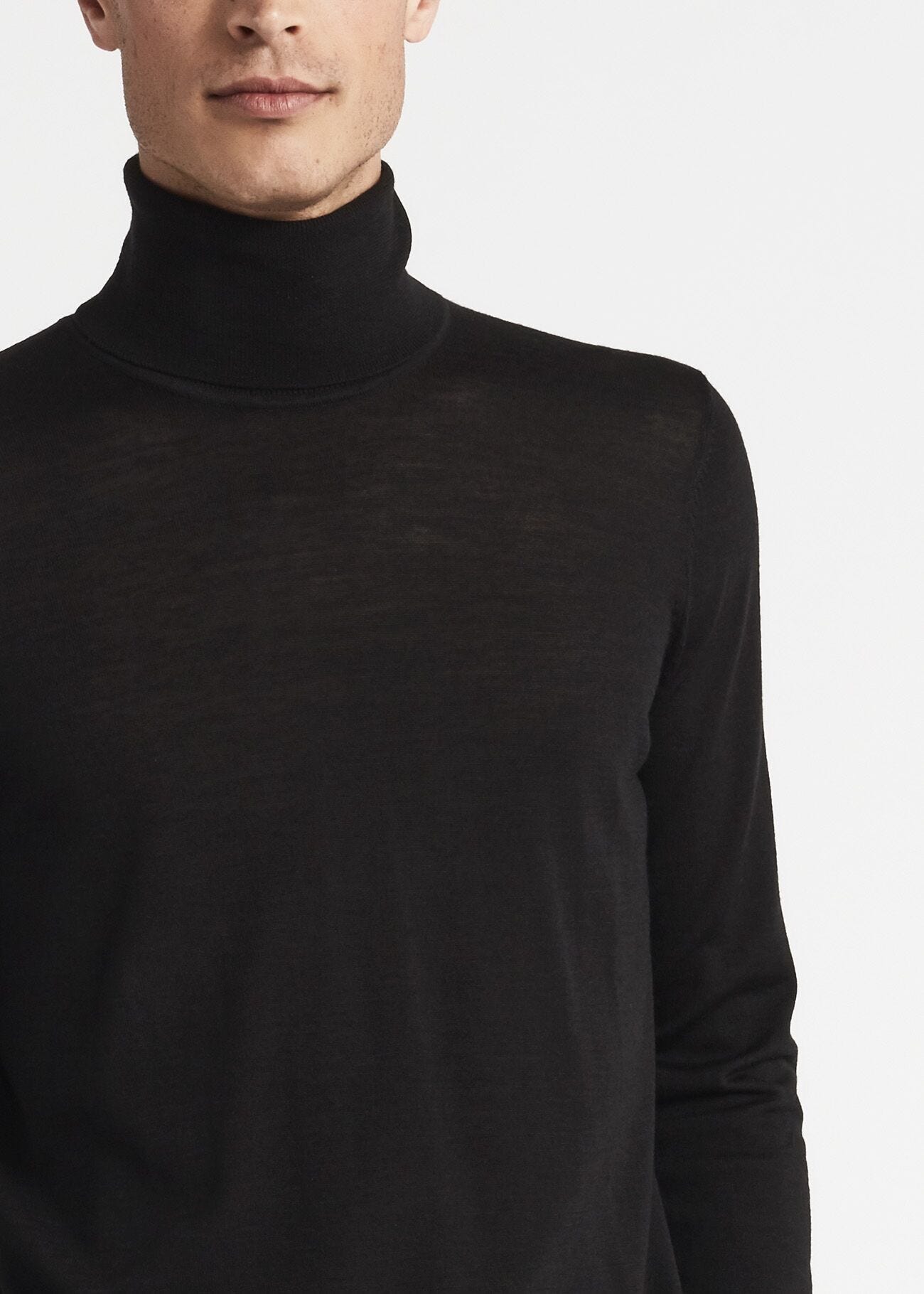 Lightweight turtleneck jumper