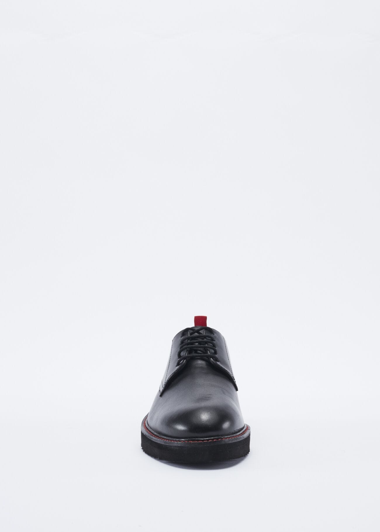 Derby with contrasting stitching