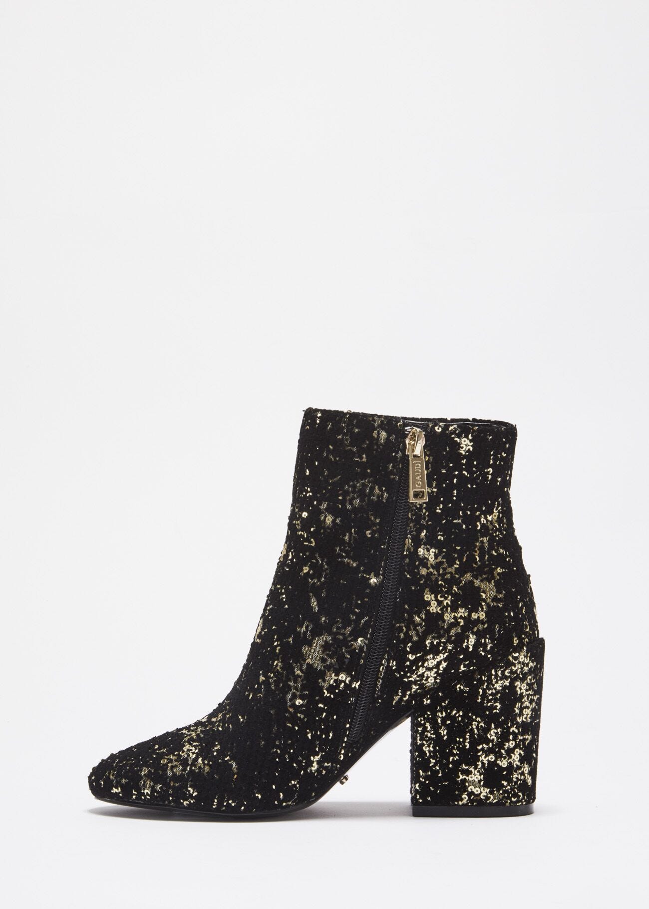 Low boot with sequins