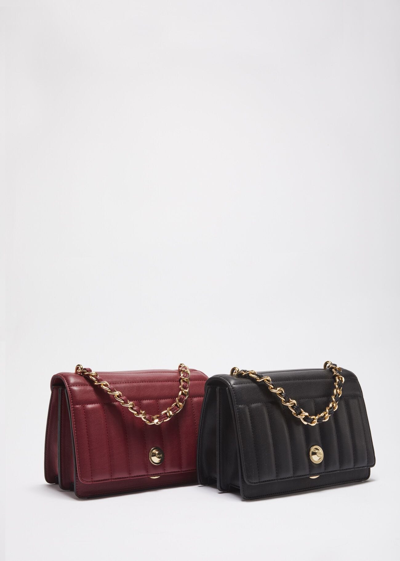 Strap in quilted faux leather
