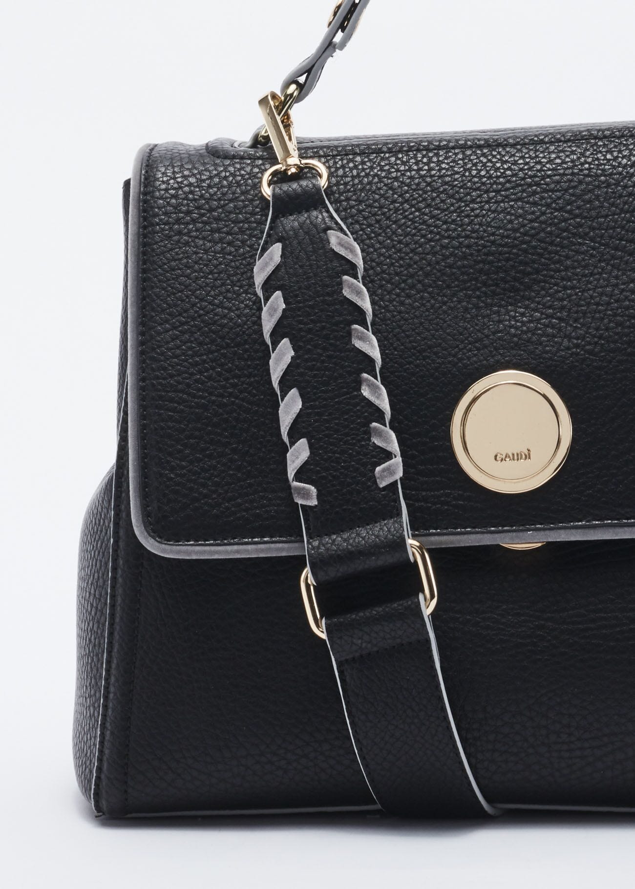Sac en similicuir avec d&eacute;corations