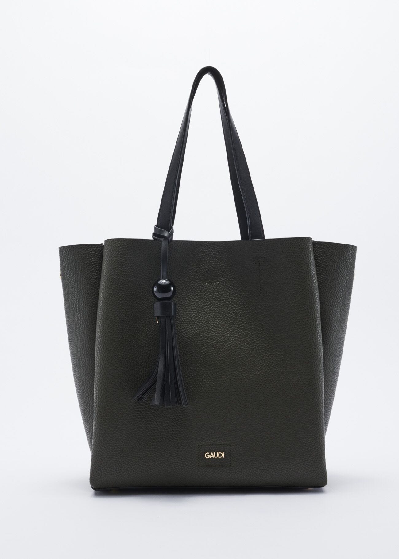 Bag with contrasting colour handles
