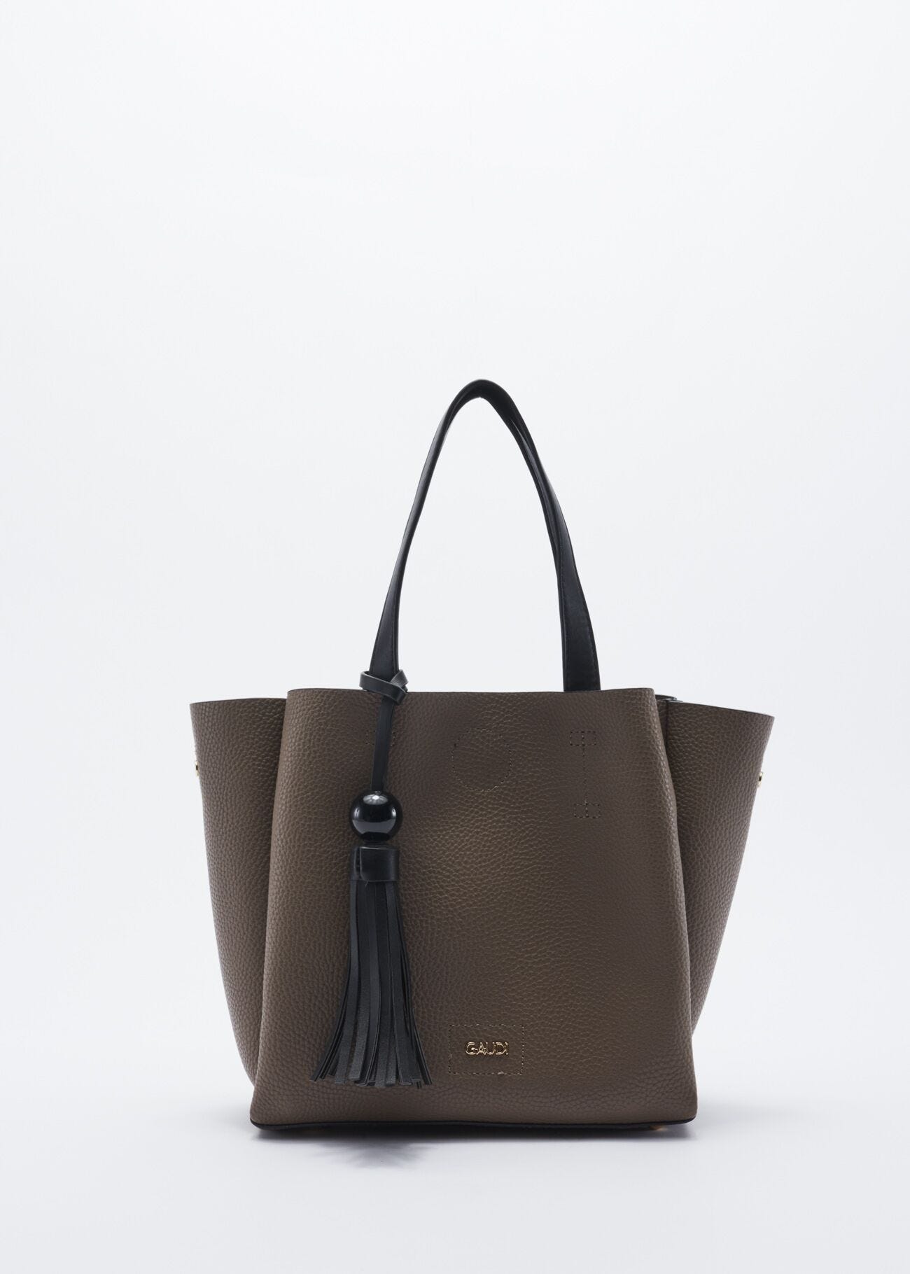 Bag with contrasting colour handles