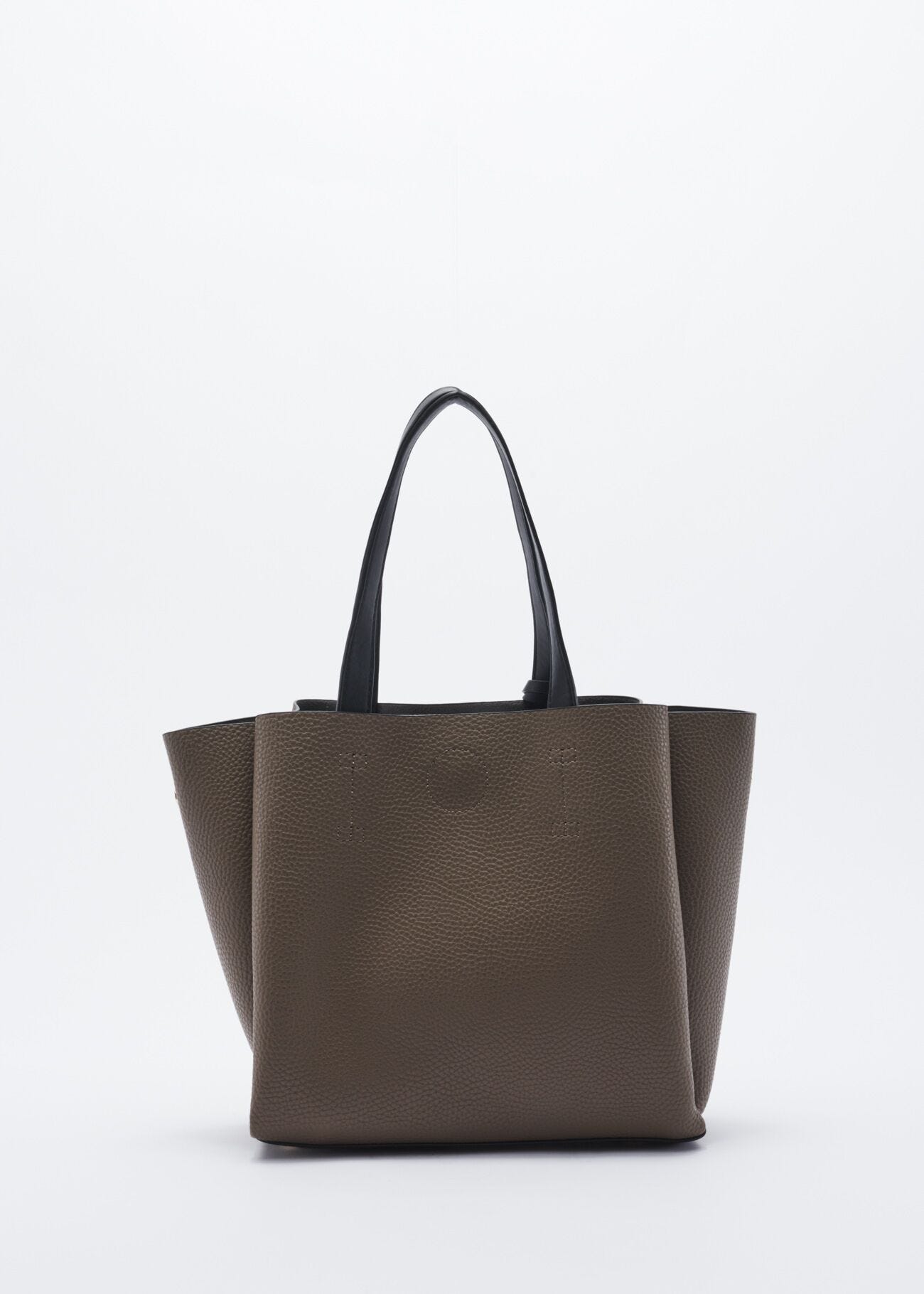 Bag with contrasting colour handles