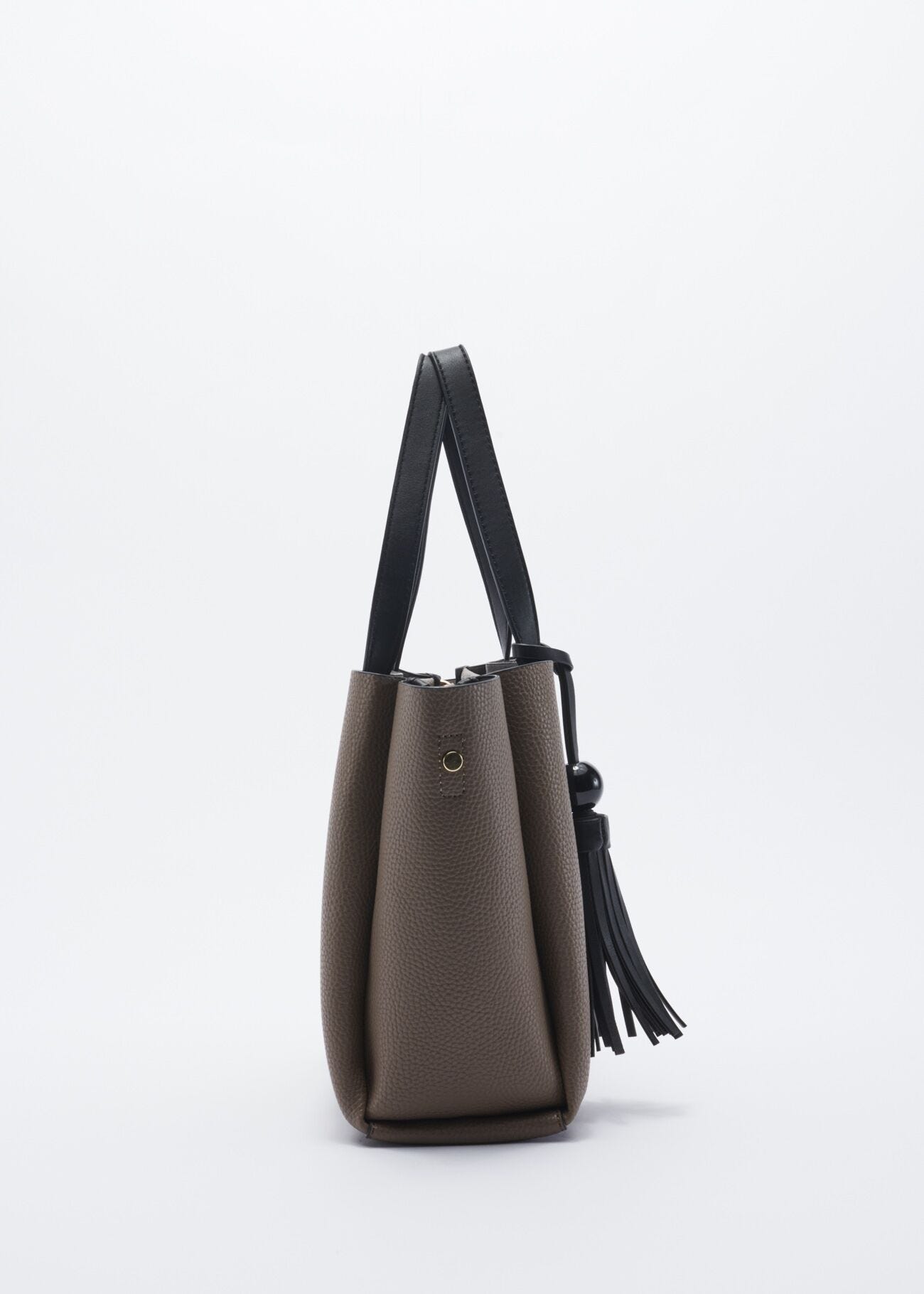Bag with contrasting colour handles