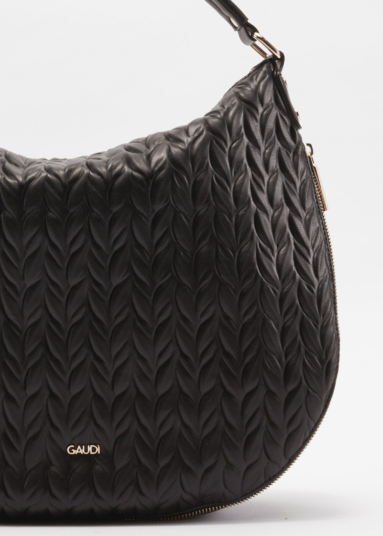 One-shoulder bag in quilted faux leather
