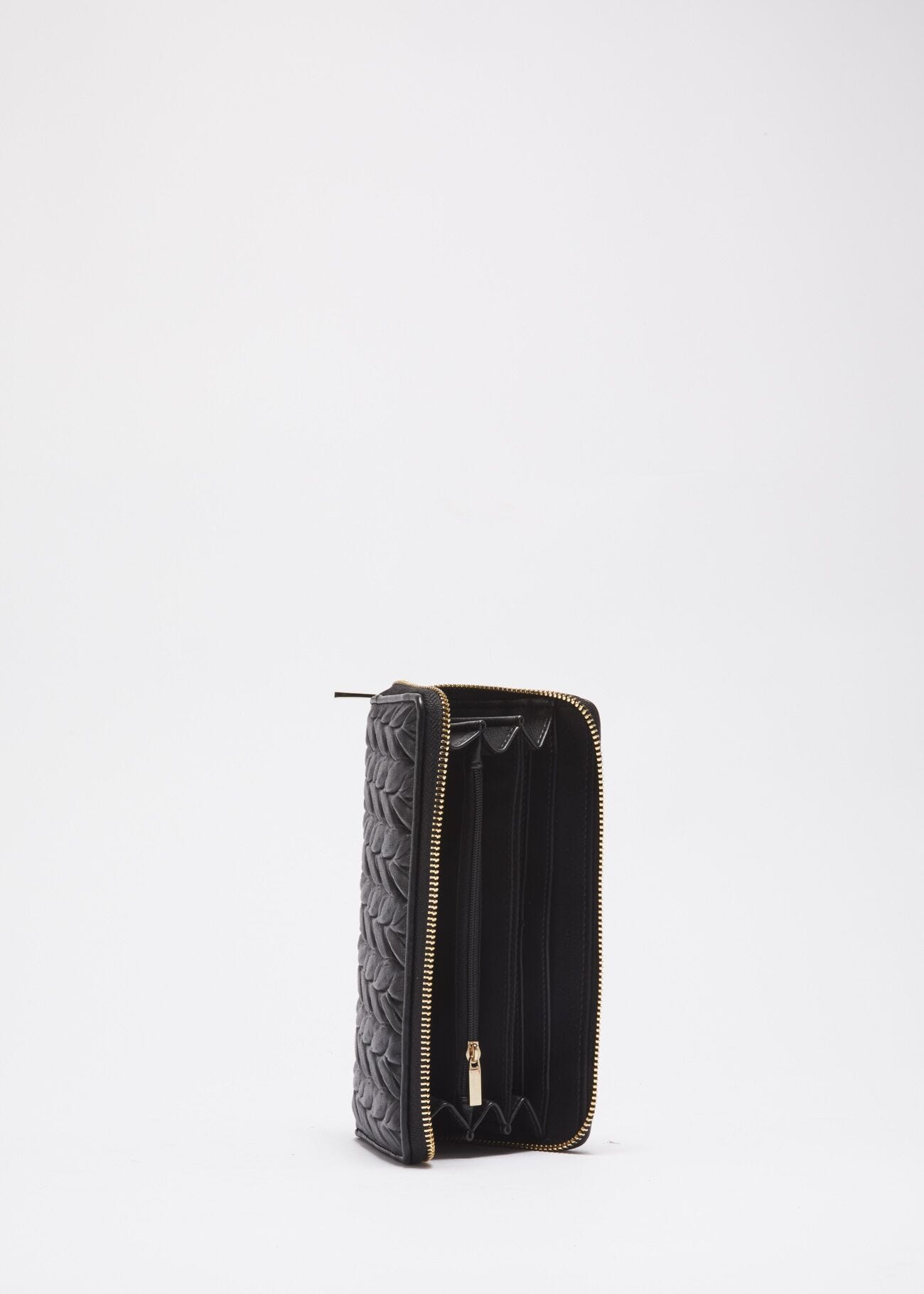 Wallet in quilted faux leather