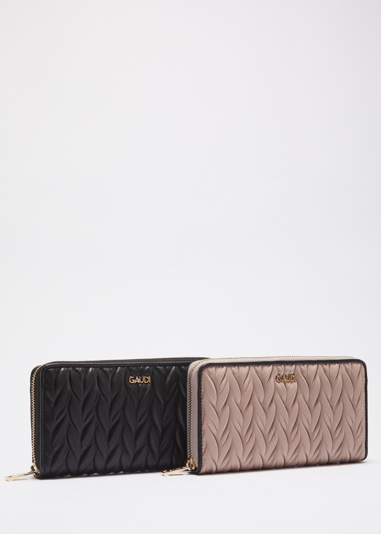 Wallet in quilted faux leather