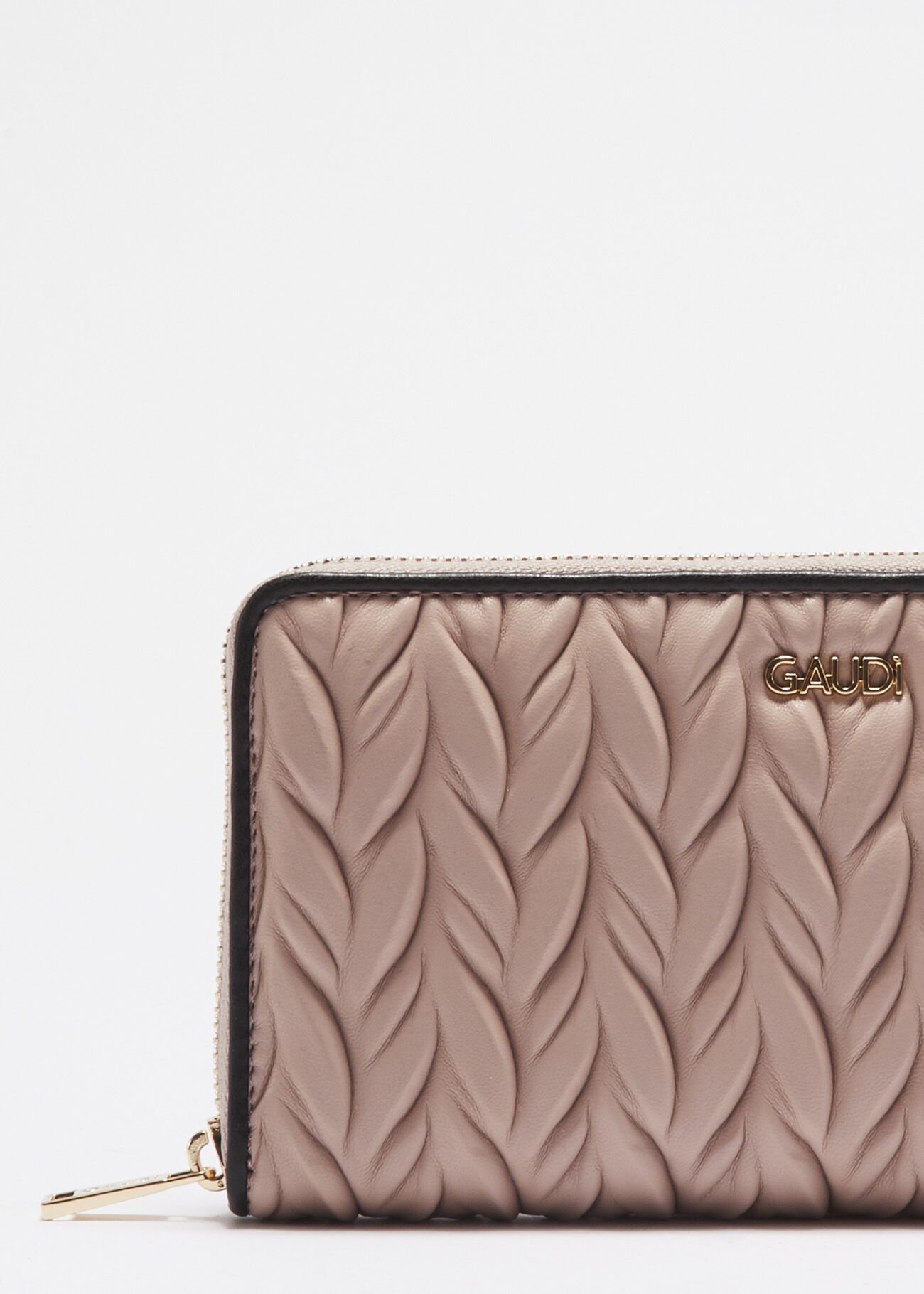 Wallet in quilted faux leather