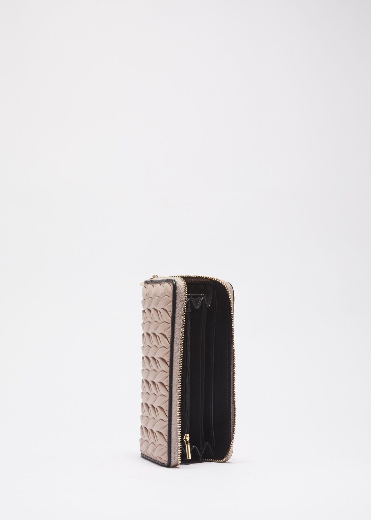 Wallet in quilted faux leather