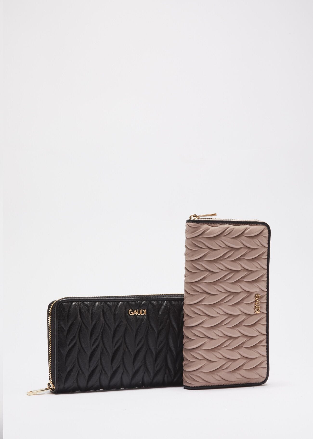 Wallet in quilted faux leather