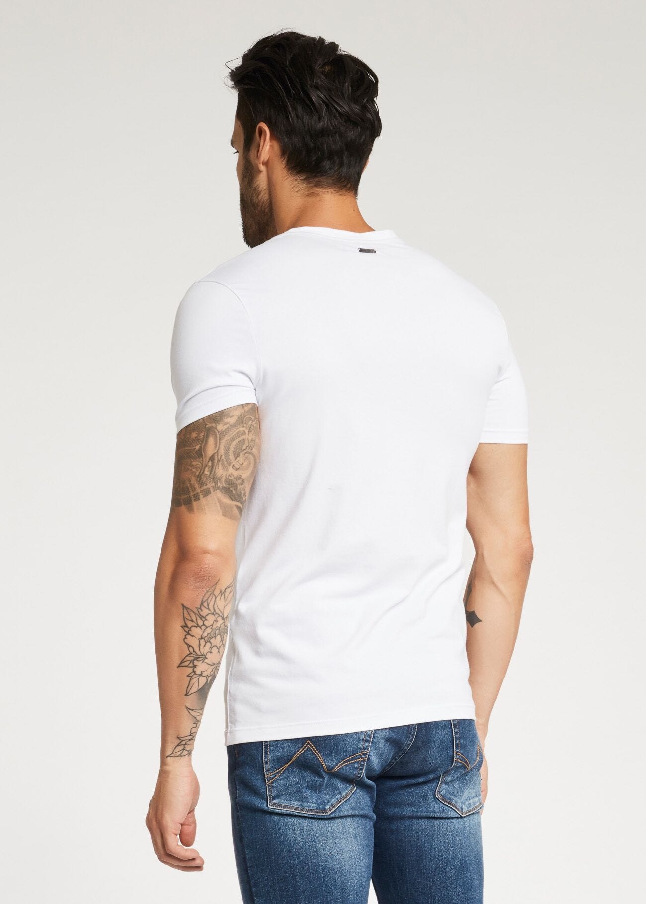 V-neck T-shirt