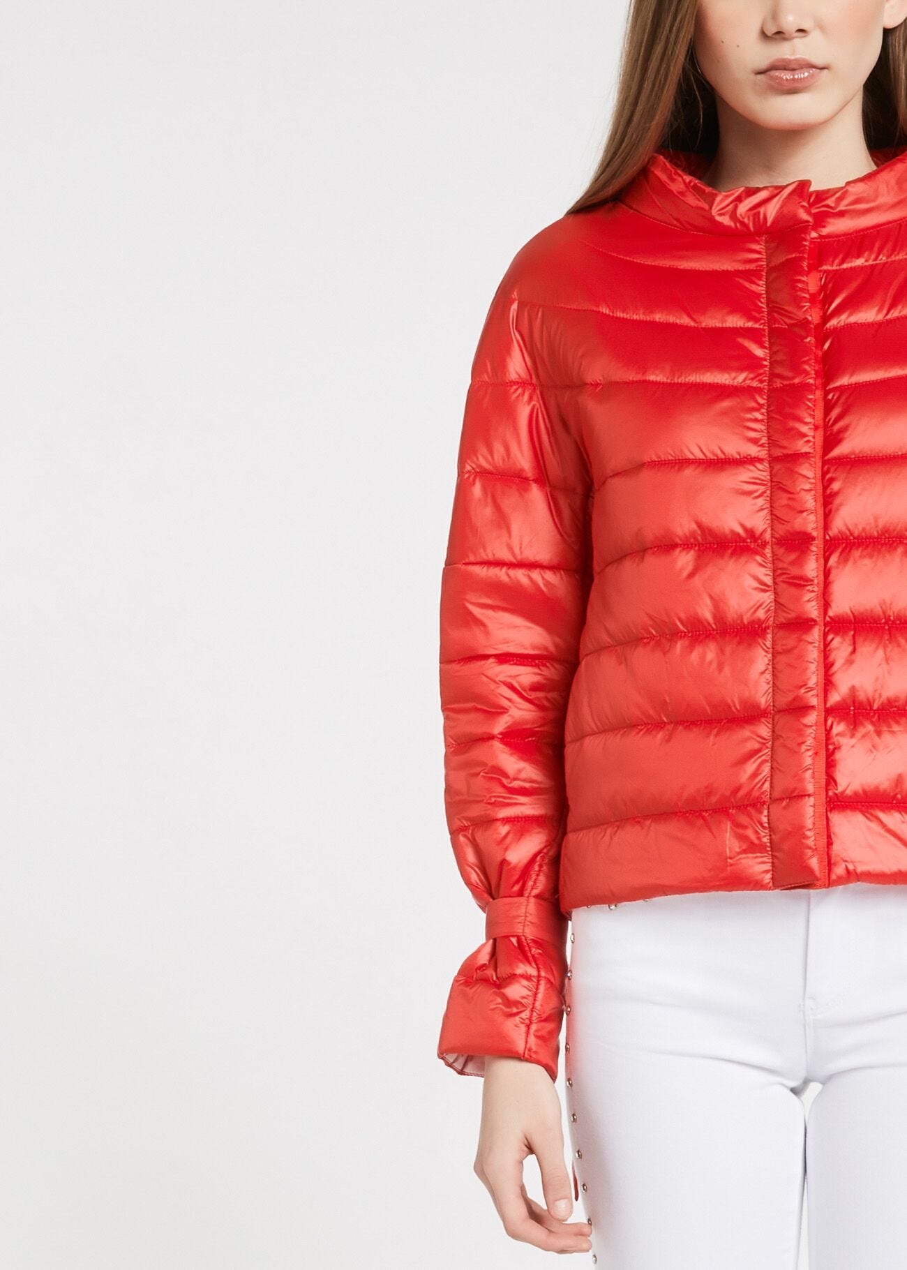 Short padded down jacket