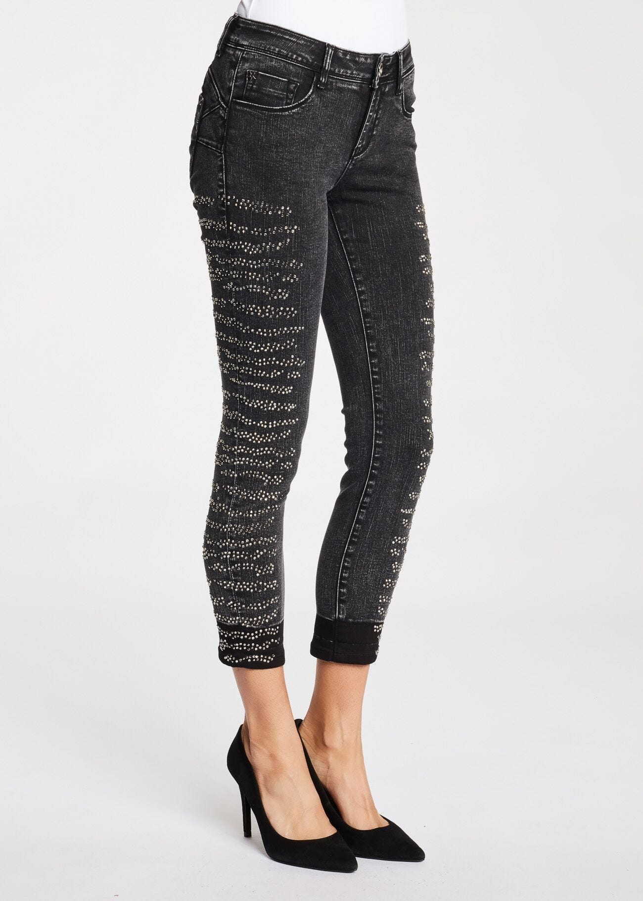 Jeans with rhinestones