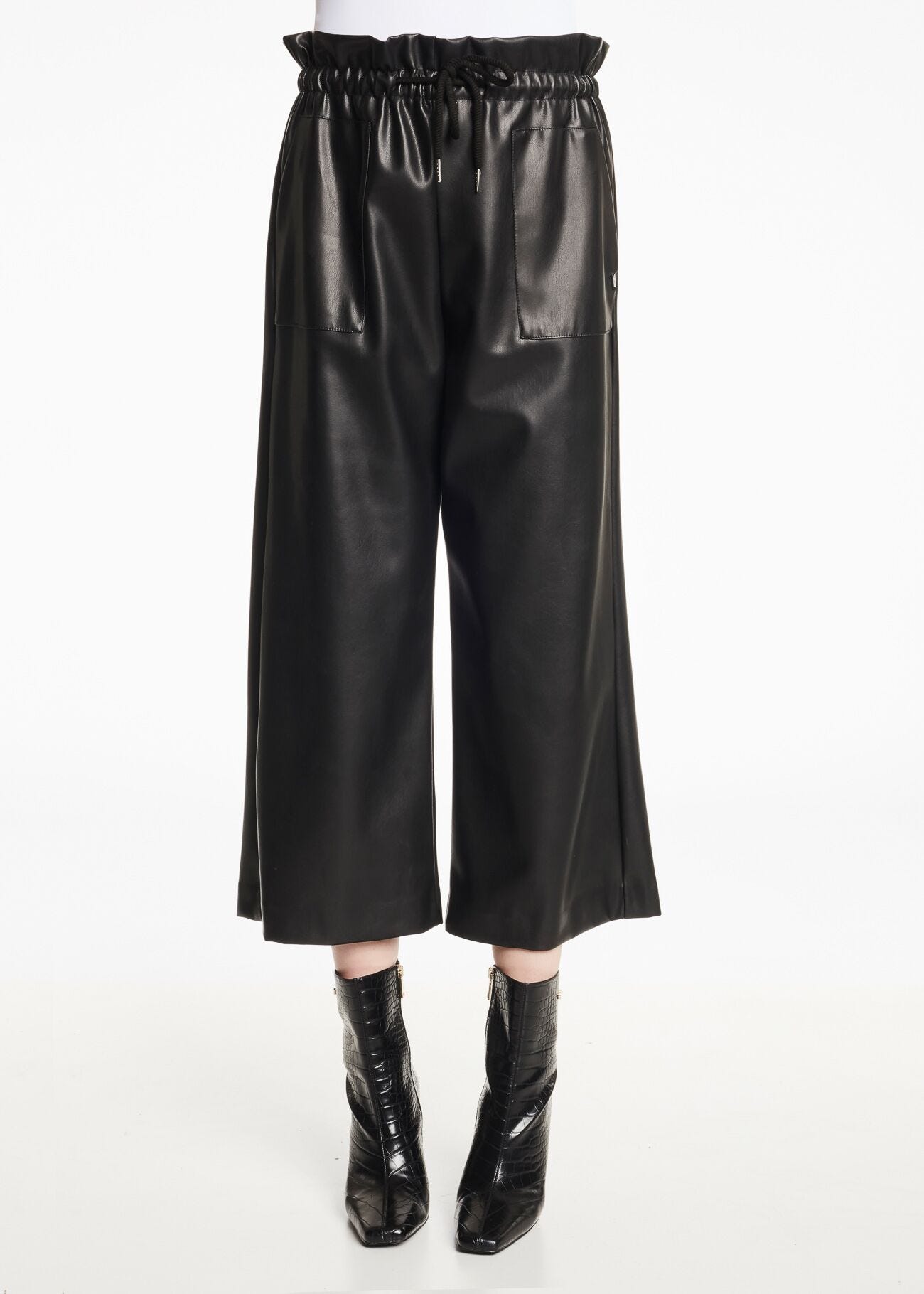 Drawstring trousers