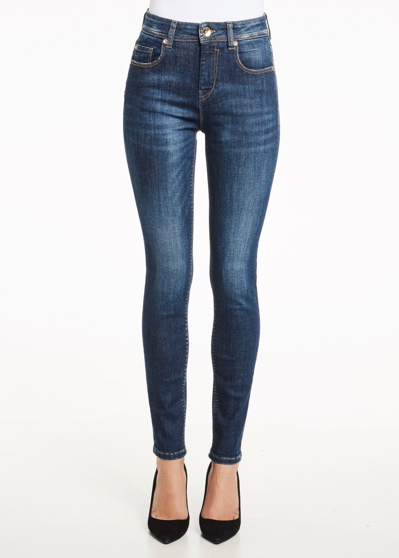 High-waist jeans