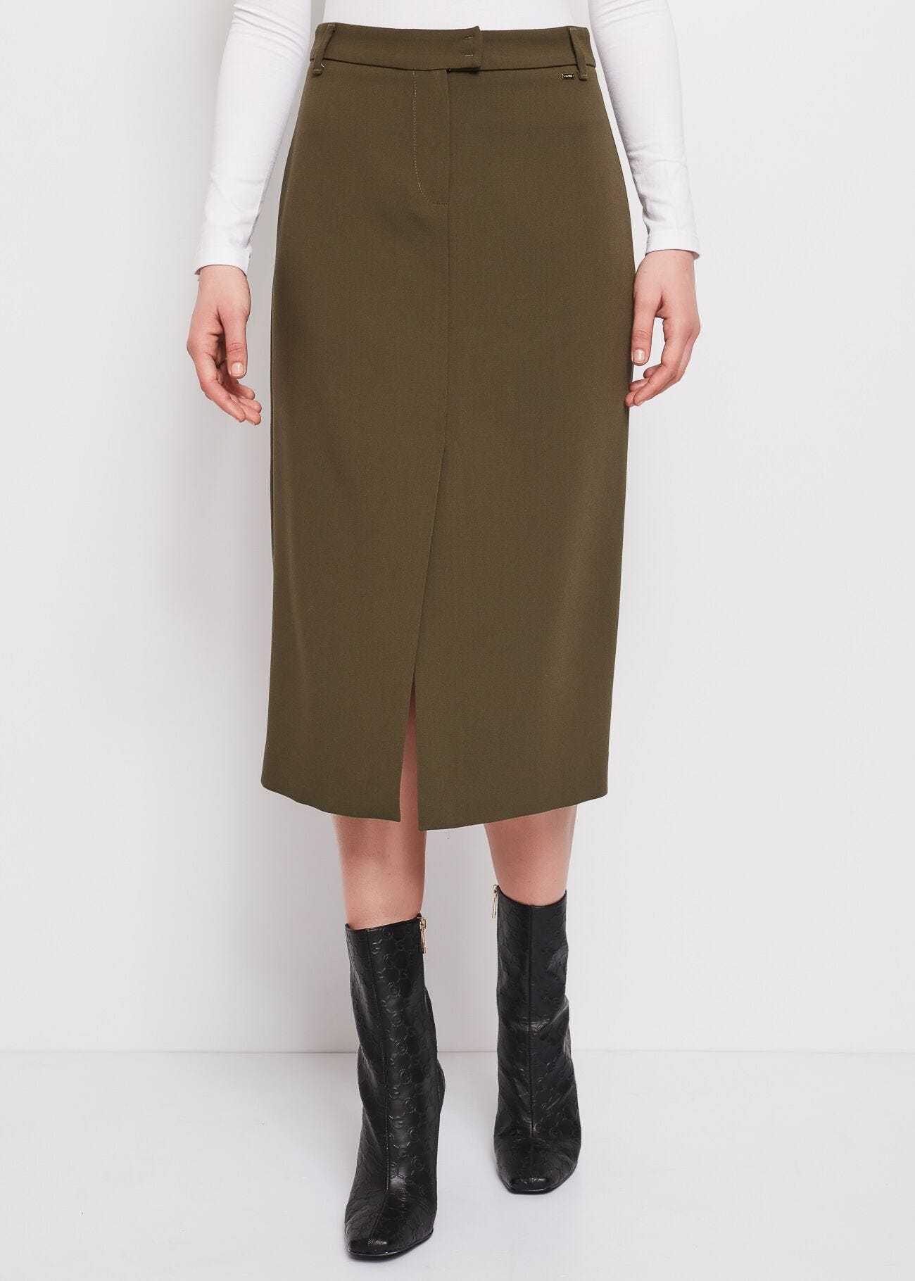 Crepe skirt