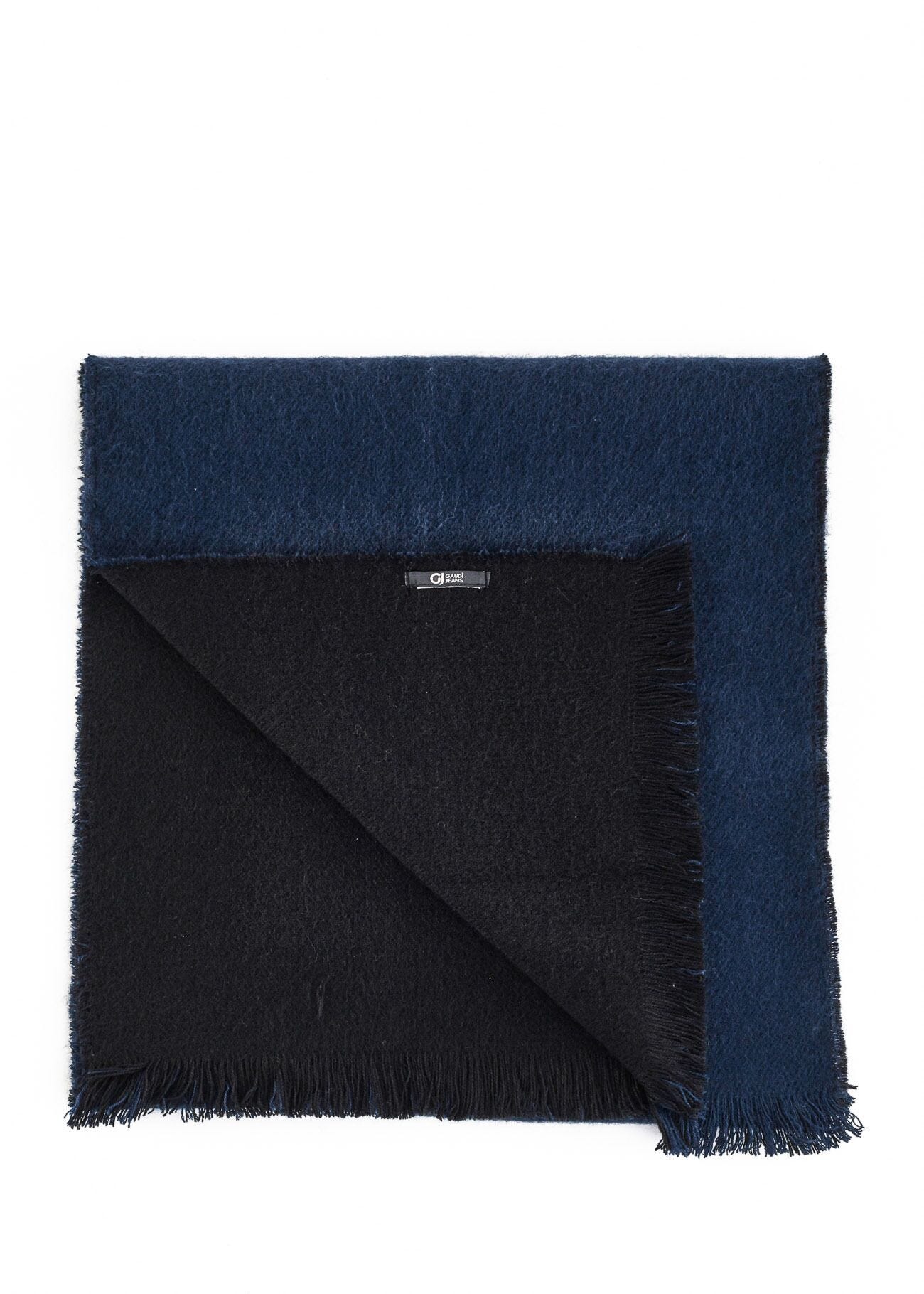 Two-tone scarf