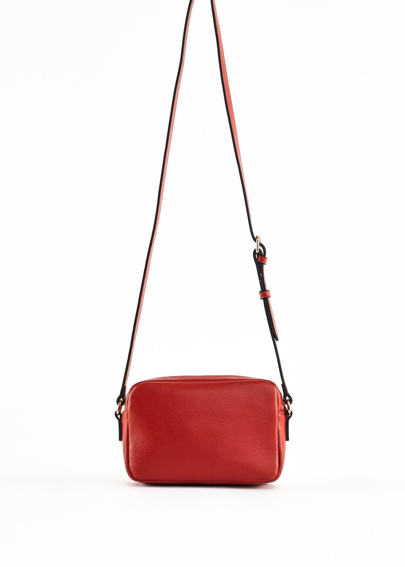 Crossbody bag with zip