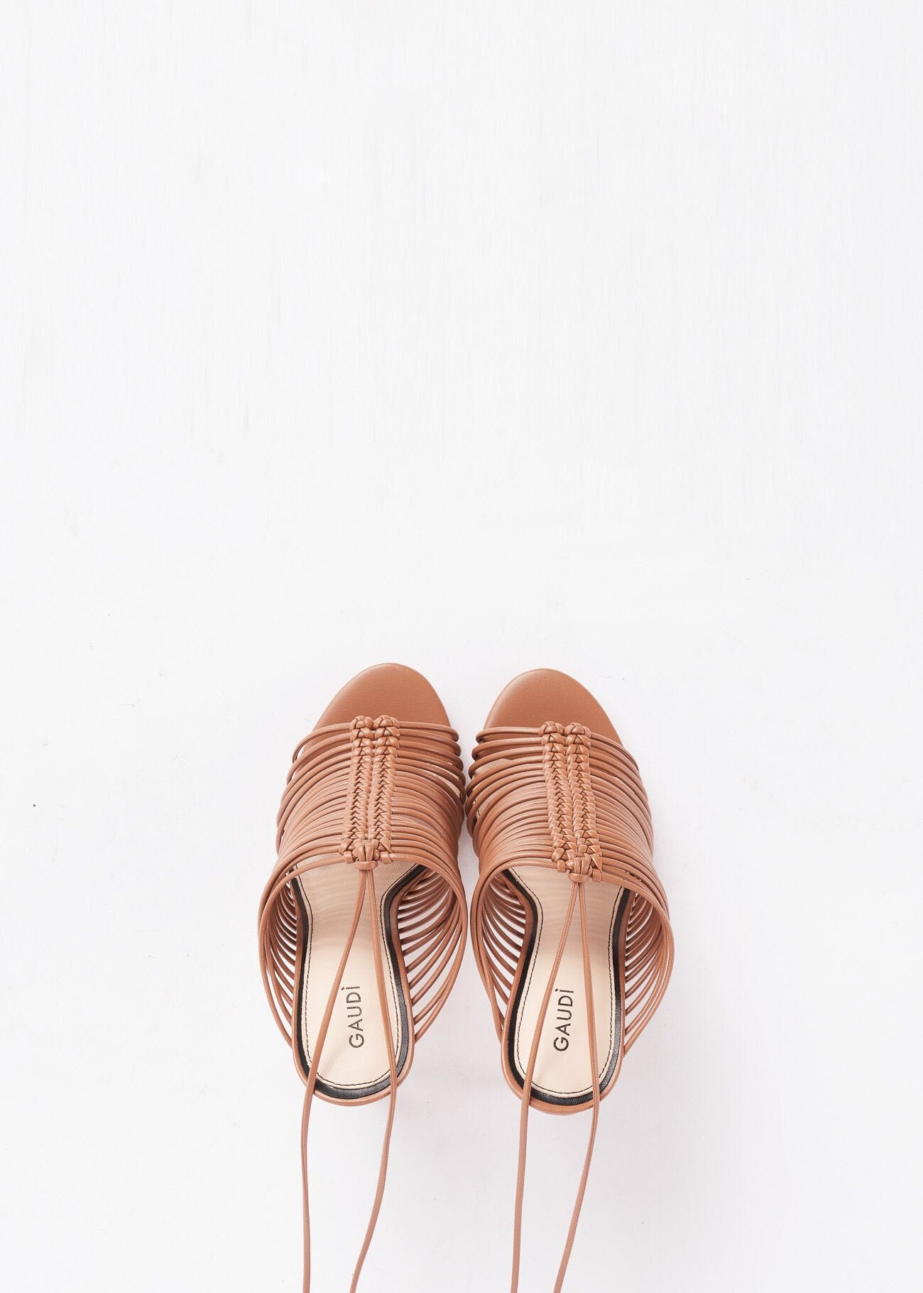Sandali con best sale fascette