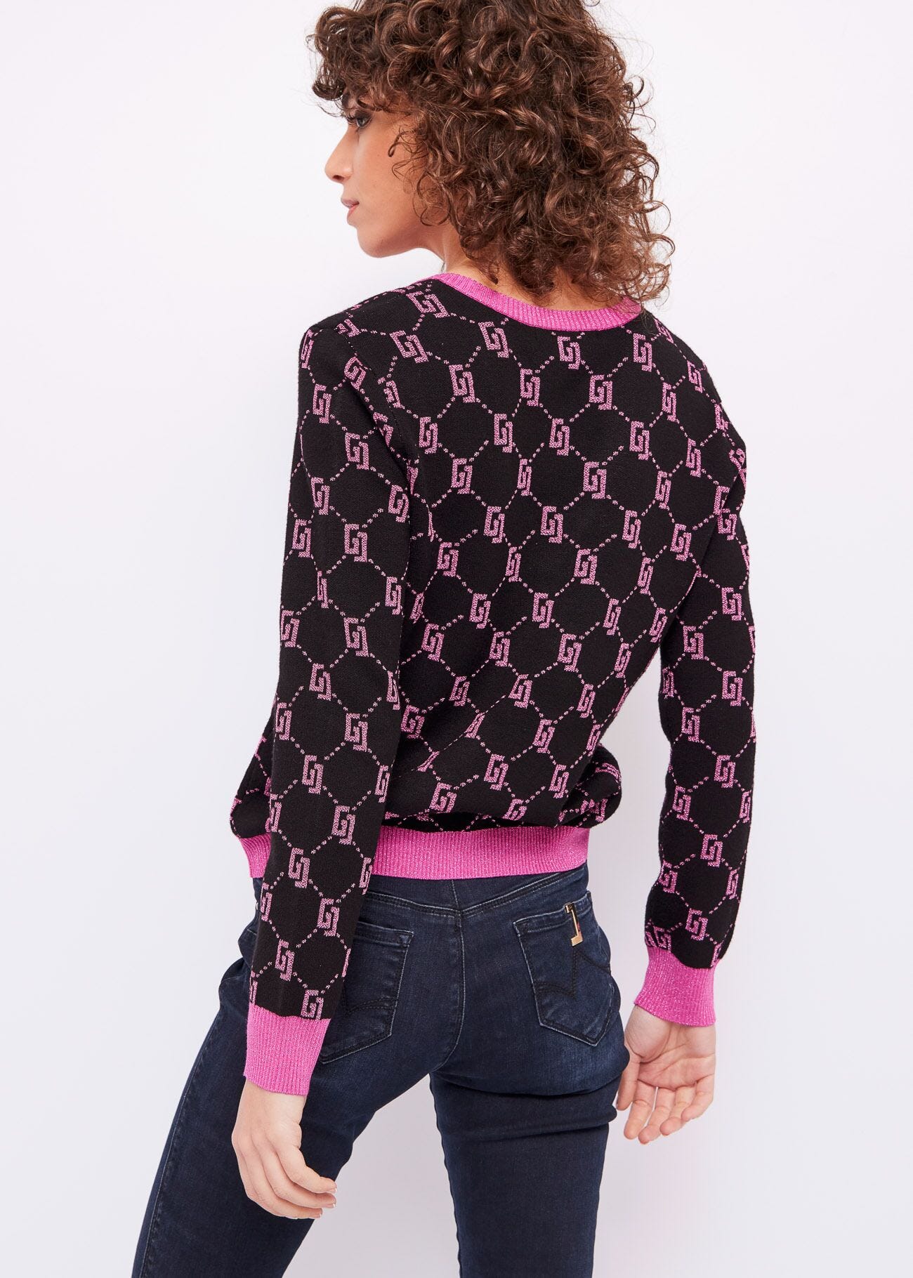 Maglia a V con logo jacquard