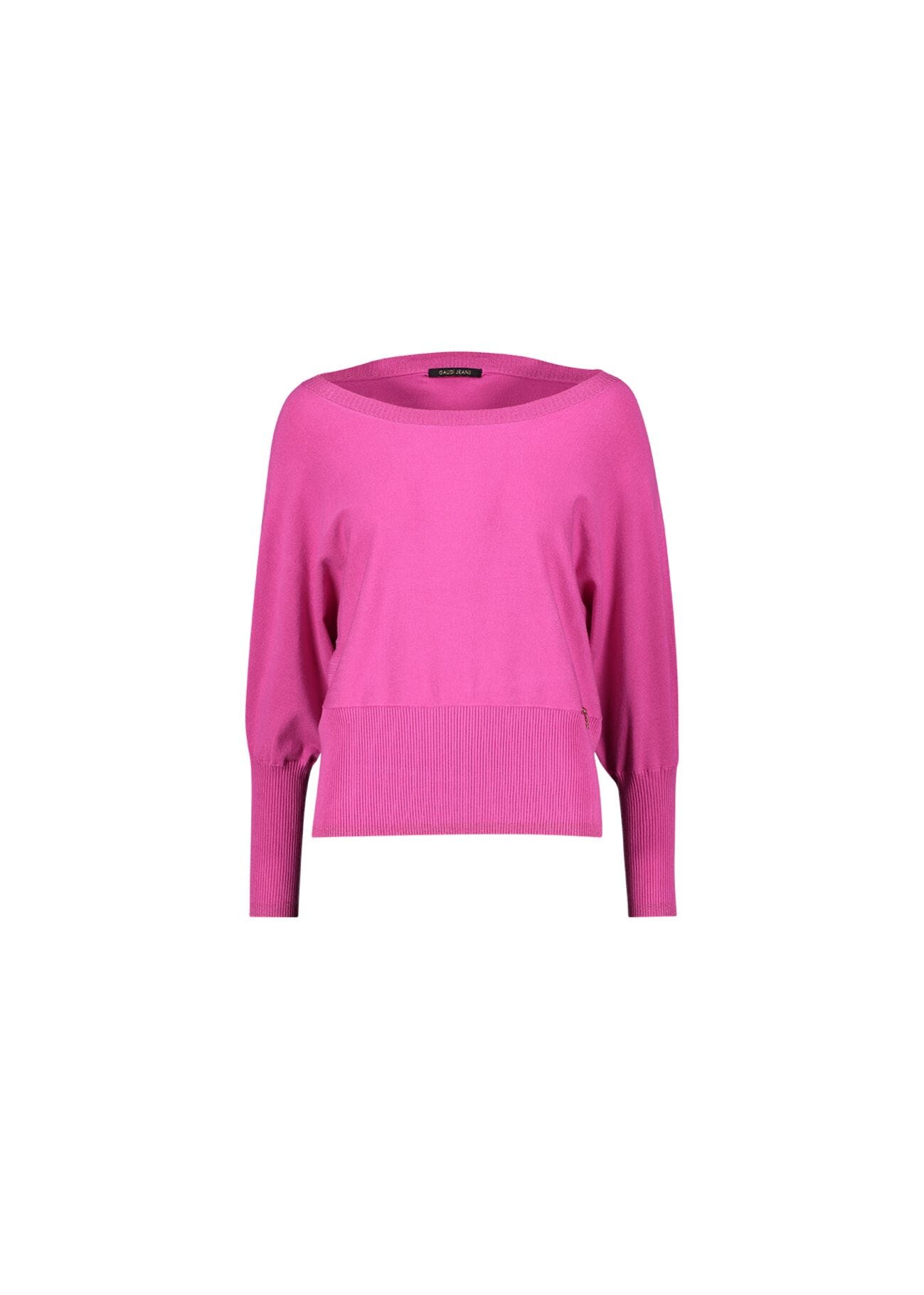 Jumper in viscose yarn