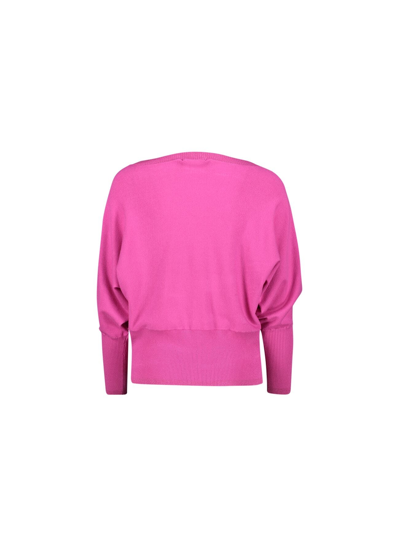 Jumper in viscose yarn