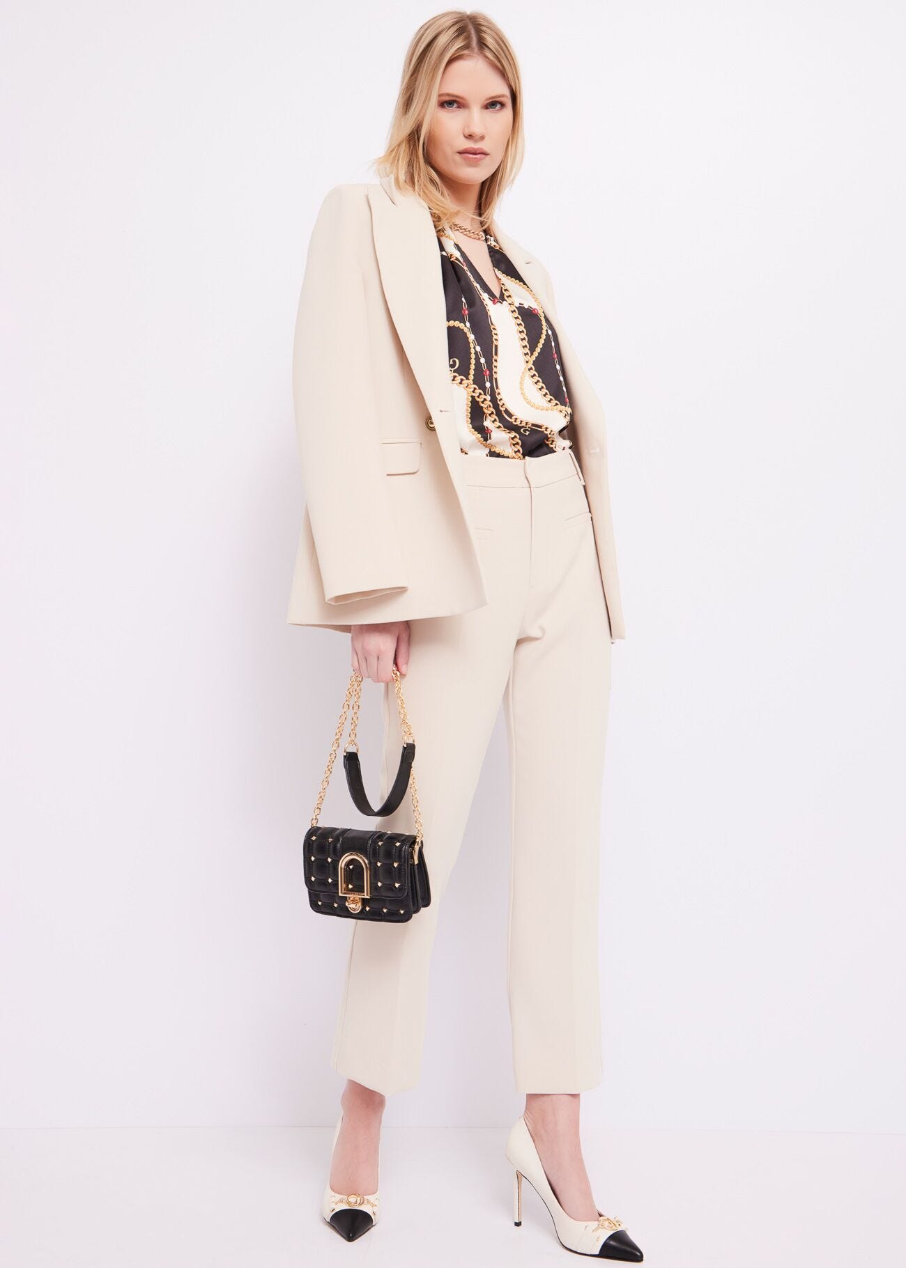 Pantaloni cropped