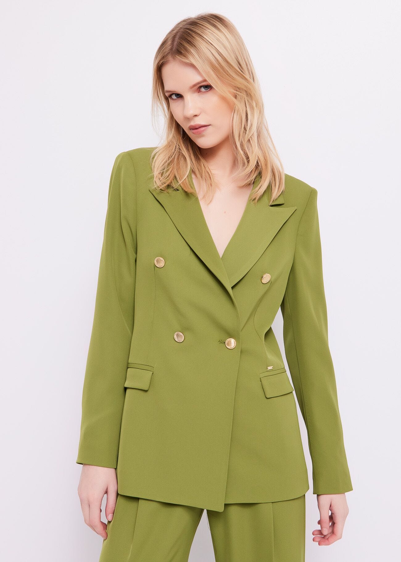 Fluid fabric blazer